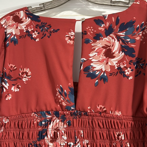 Vici long sleeve smocked dress - Picture 6 of 9